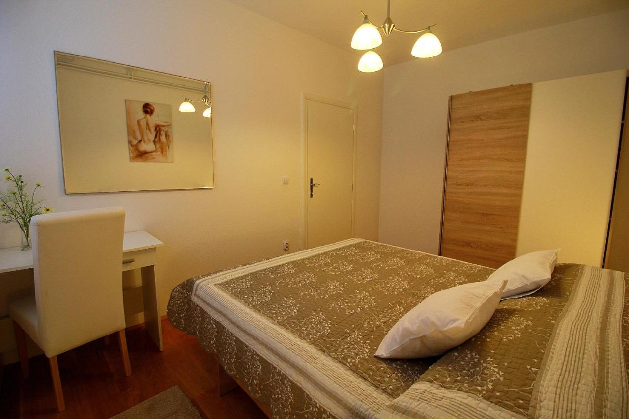 Apartmani Bozena Макарска Экстерьер фото