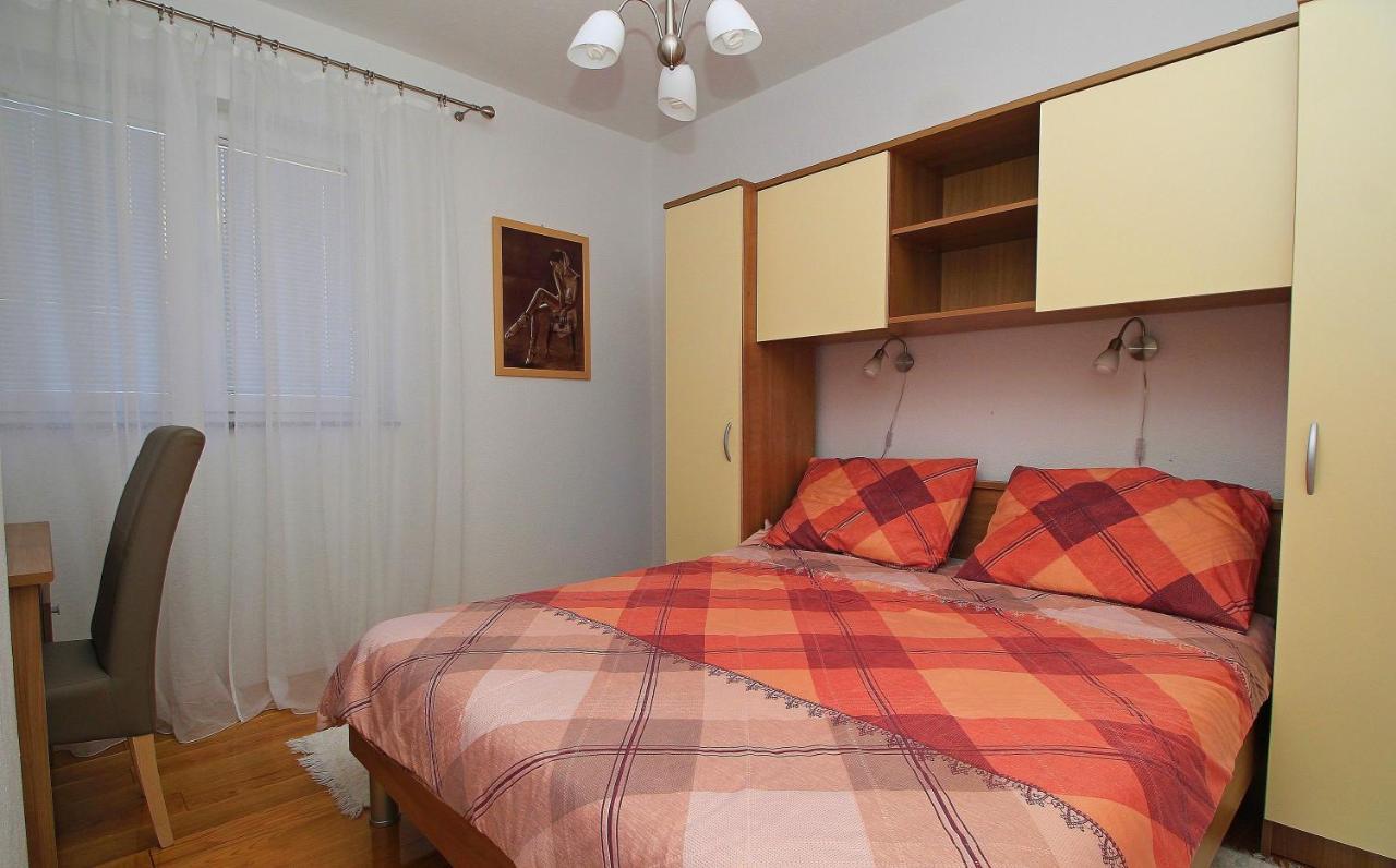 Apartmani Bozena Макарска Экстерьер фото