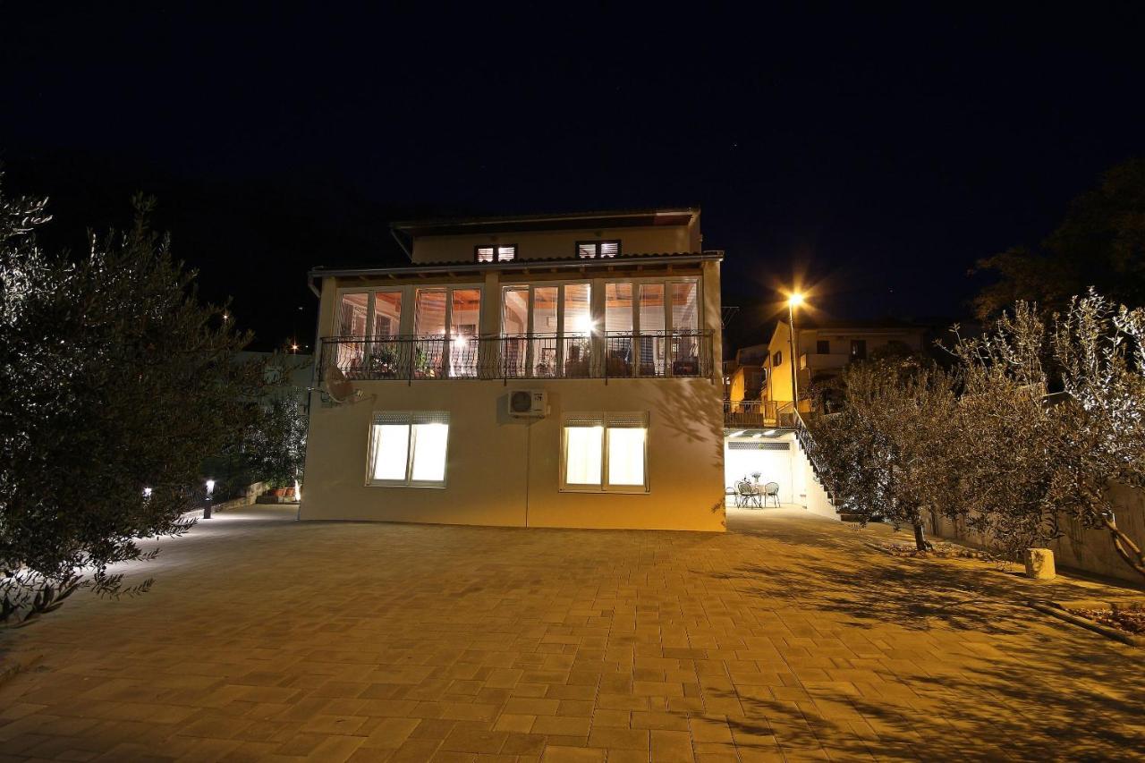 Apartmani Bozena Макарска Экстерьер фото