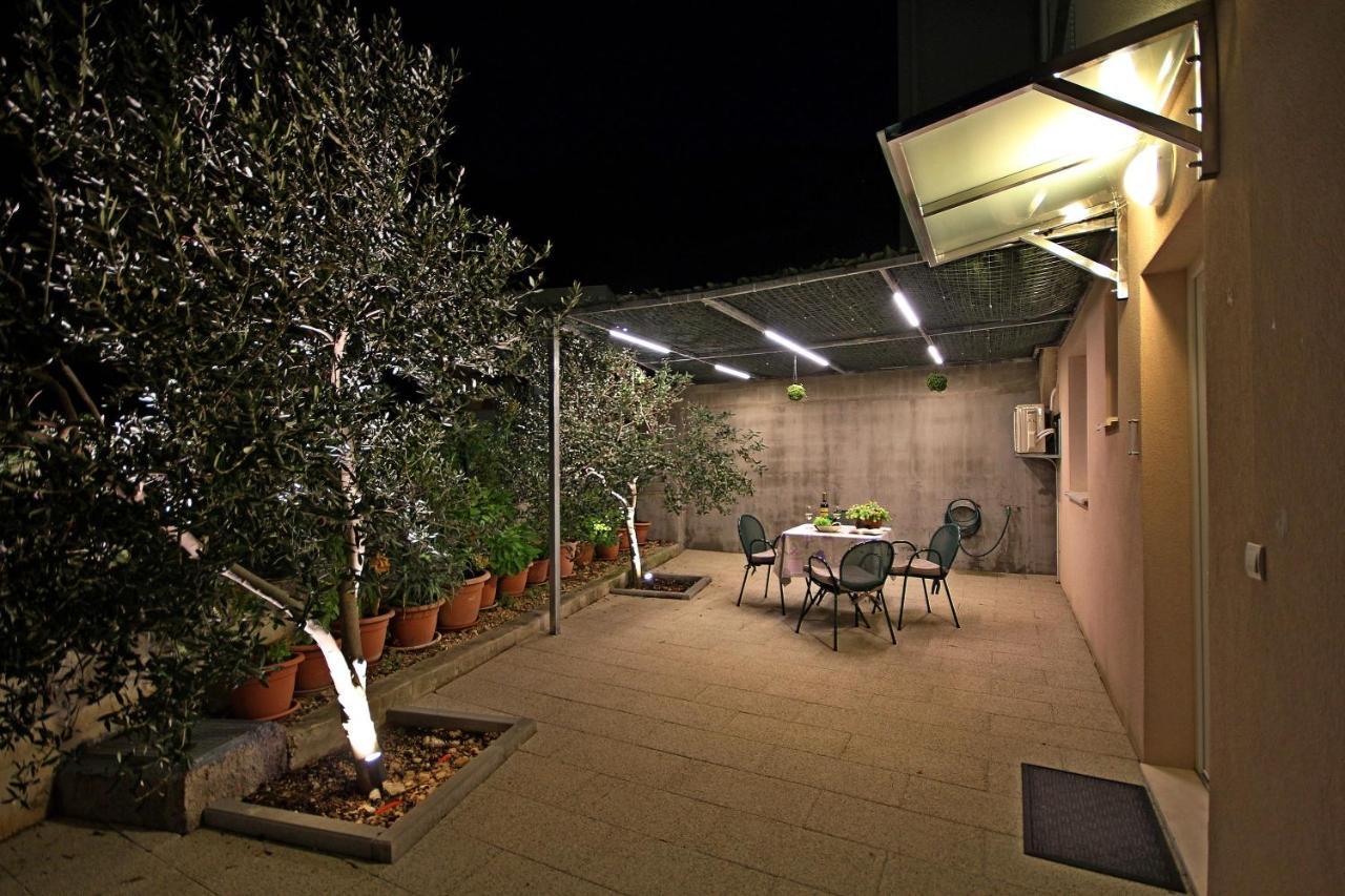 Apartmani Bozena Макарска Экстерьер фото